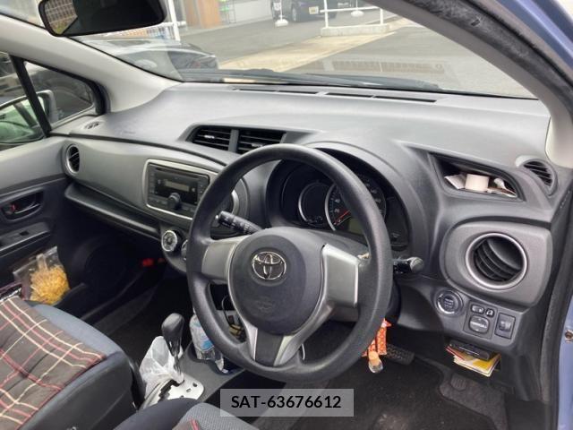 Toyota VITZ 2012-06 7880310-11