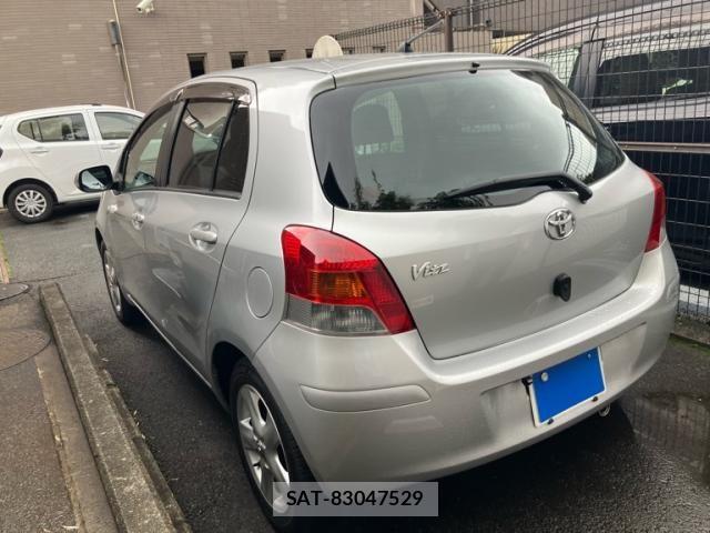 Toyota VITZ 2007-11 7880300-3