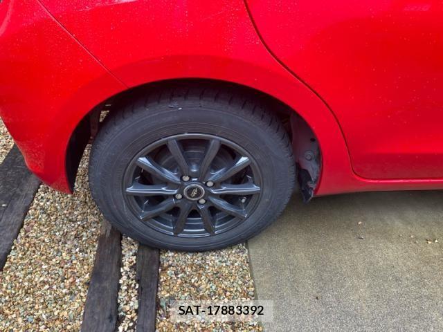 Toyota VITZ 2015-02 7880308-6