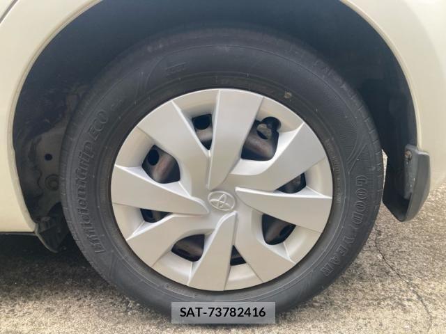 Toyota VITZ 2015-10 7880298-9