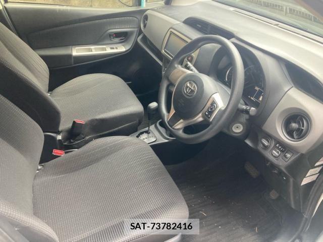 Toyota VITZ 2015-10 7880298-12