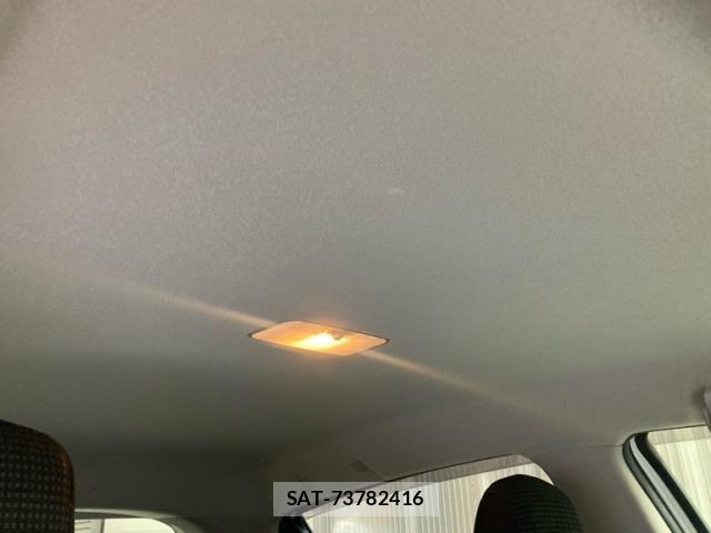 Toyota VITZ 2015-10 7880298-15