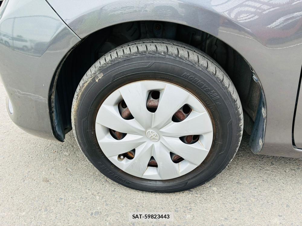 Toyota VITZ 2011-08 7780258-30
