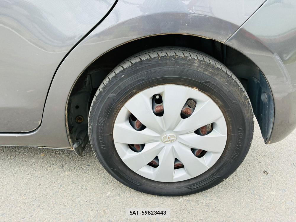 Toyota VITZ 2011-08 7780258-31
