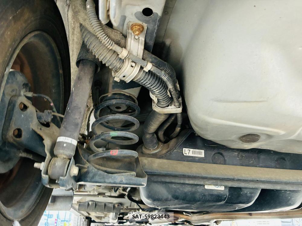 Toyota VITZ 2011-08 7780258-34