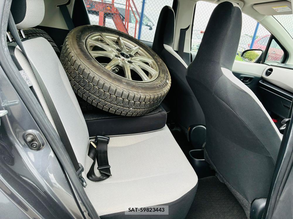 Toyota VITZ 2011-08 7780258-8