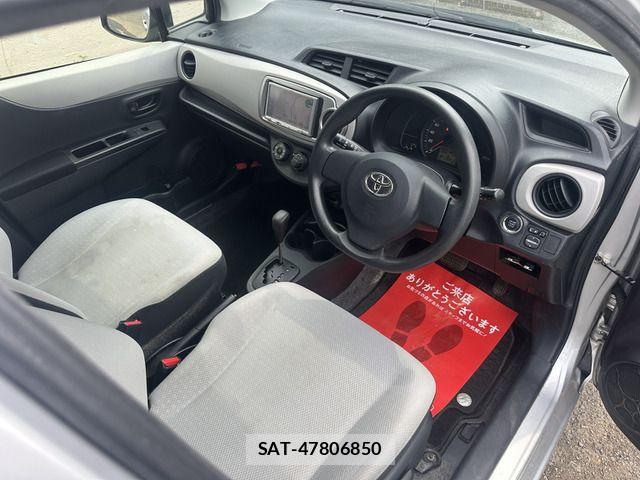 Toyota VITZ 2012-04 7880302-11