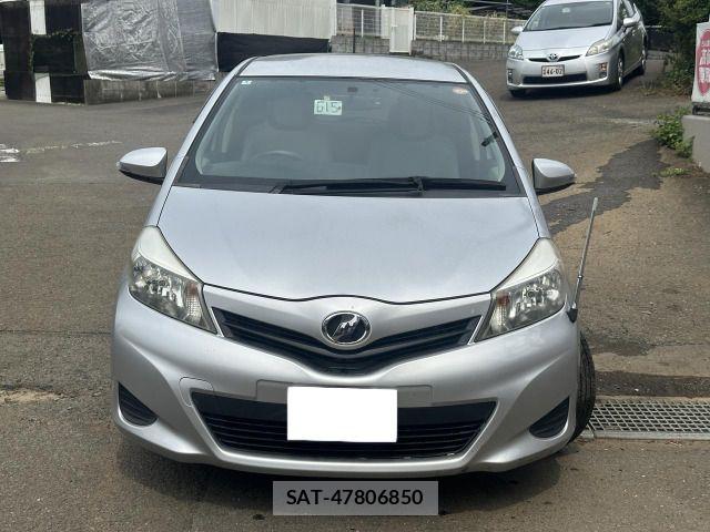 Toyota VITZ 2012-04 7880302-1