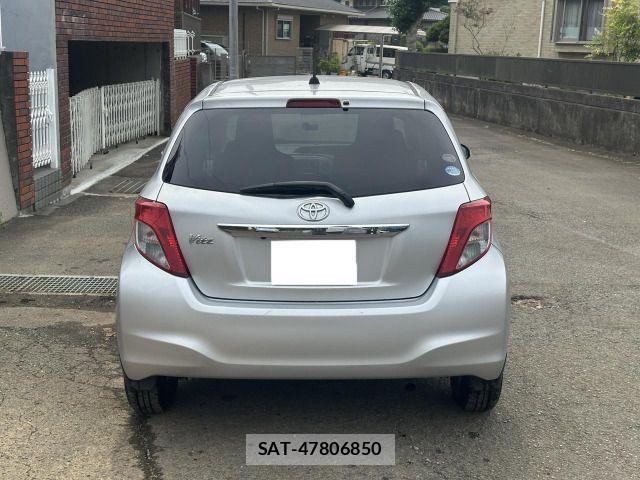 Toyota VITZ 2012-04 7880302-5