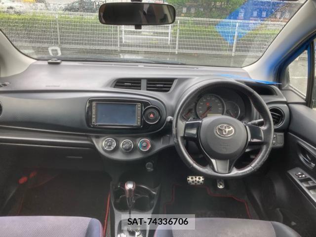 Toyota VITZ 2012-02 7880295-13