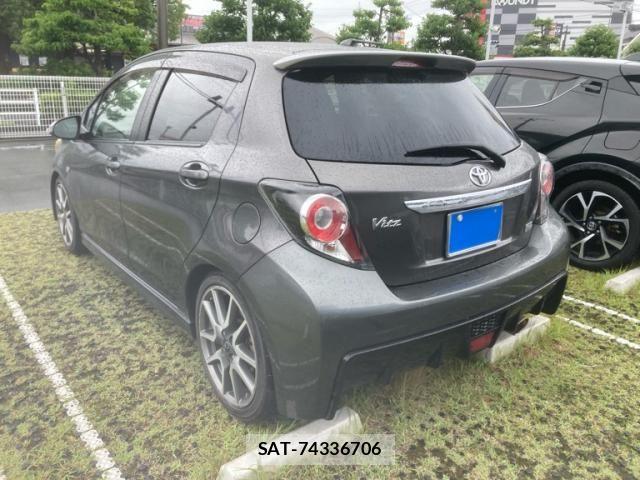 Toyota VITZ 2012-02 7880295-3