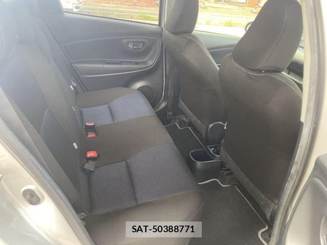 Toyota VITZ 2019-02 7880294-24