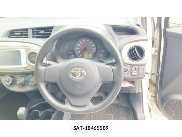 Toyota VITZ 2012-01 7880304-18