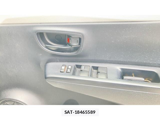 Toyota VITZ 2012-01 7880304-22