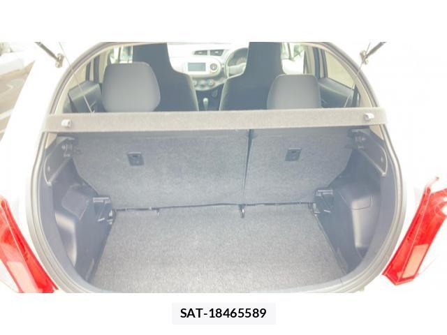 Toyota VITZ 2012-01 7880304-23