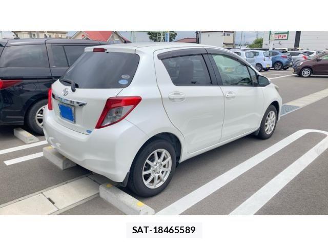 Toyota VITZ 2012-01 7880304-5