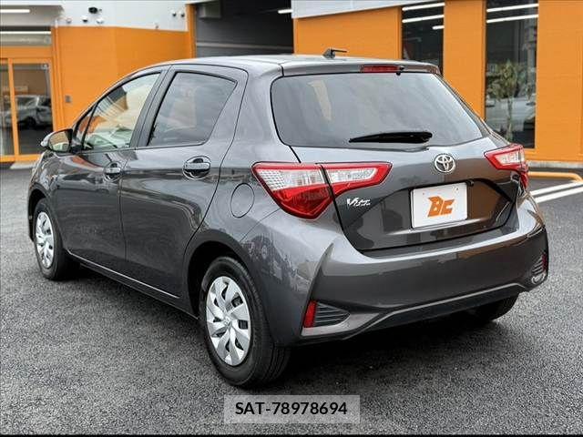 Toyota VITZ 2018-01 7903591-12