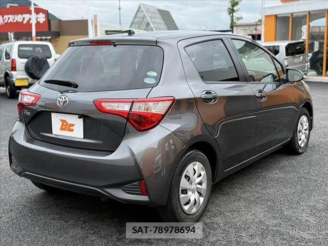Toyota VITZ 2018-01 7903591-14