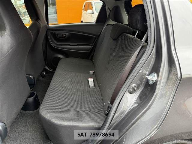 Toyota VITZ 2018-01 7903591-17