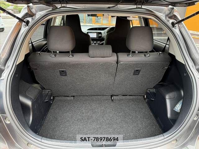 Toyota VITZ 2018-01 7903591-18