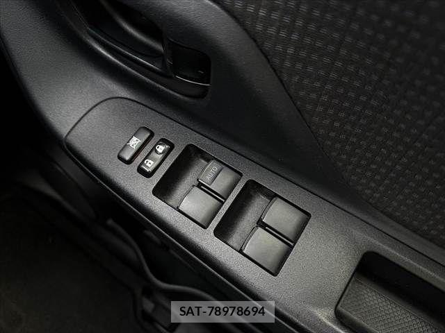 Toyota VITZ 2018-01 7903591-20