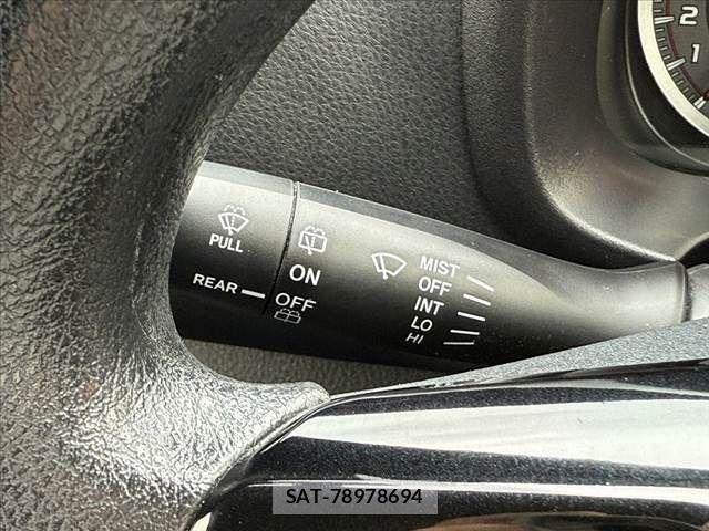 Toyota VITZ 2018-01 7903591-24