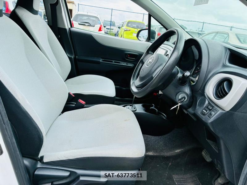 Toyota VITZ 2011-06 7749329-11