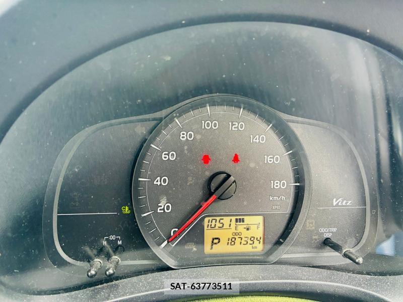 Toyota VITZ 2011-06 7749329-15