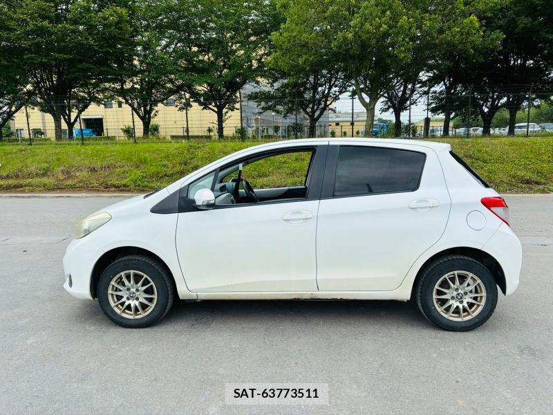 Toyota VITZ 2011-06 7749329-1