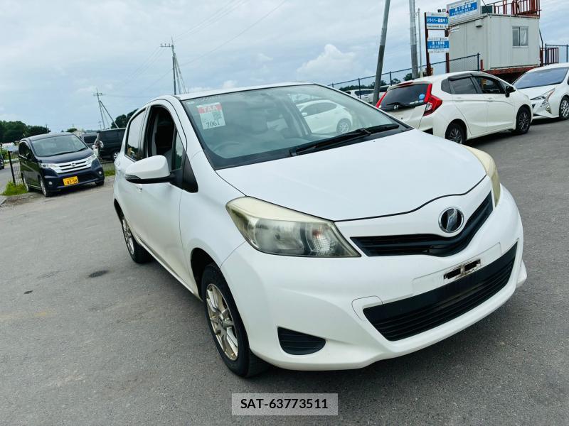 Toyota VITZ 2011-06 7749329-6