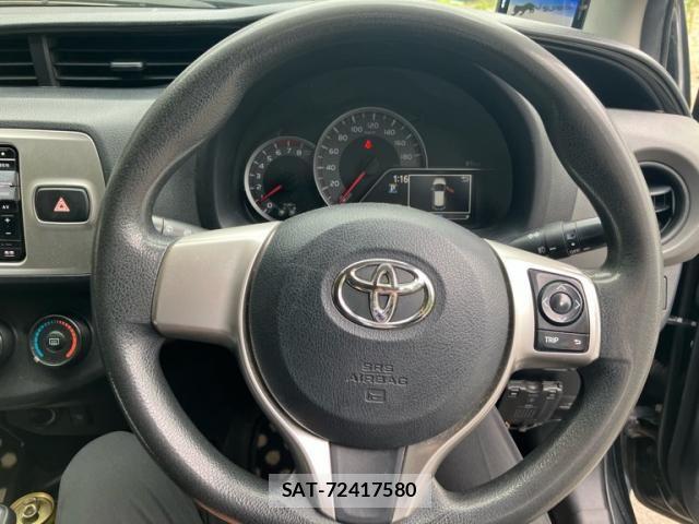 Toyota VITZ 2014-12 7903592-17