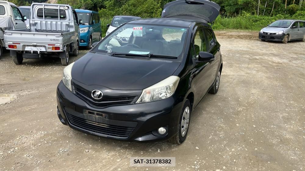 Toyota VITZ 2013-12 7749324-0