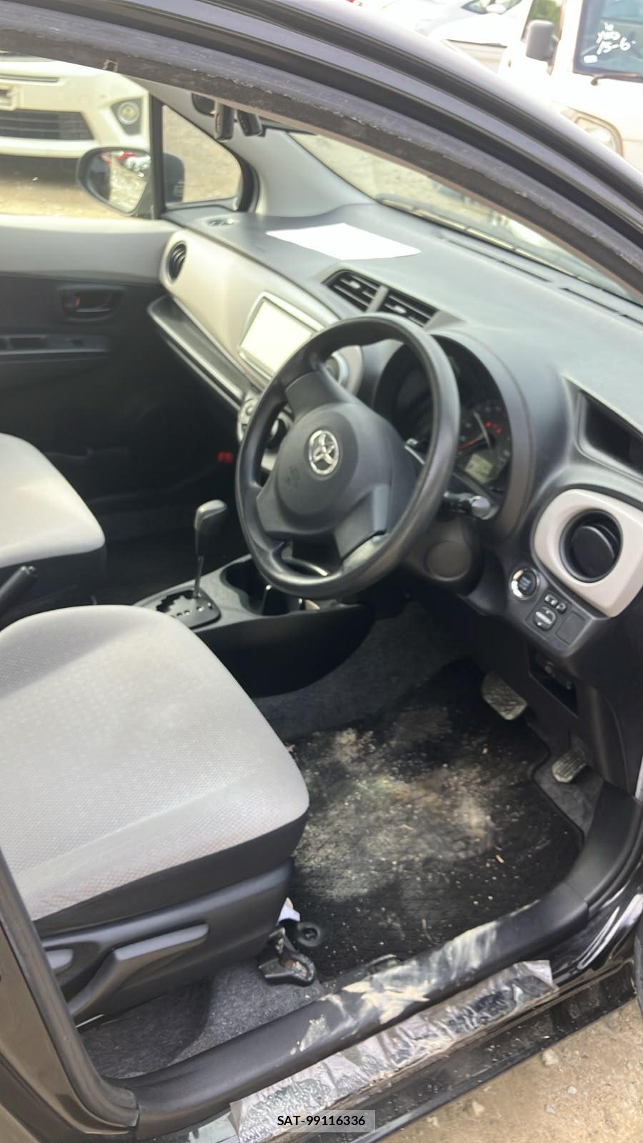 Toyota VITZ 2012 7230132-11