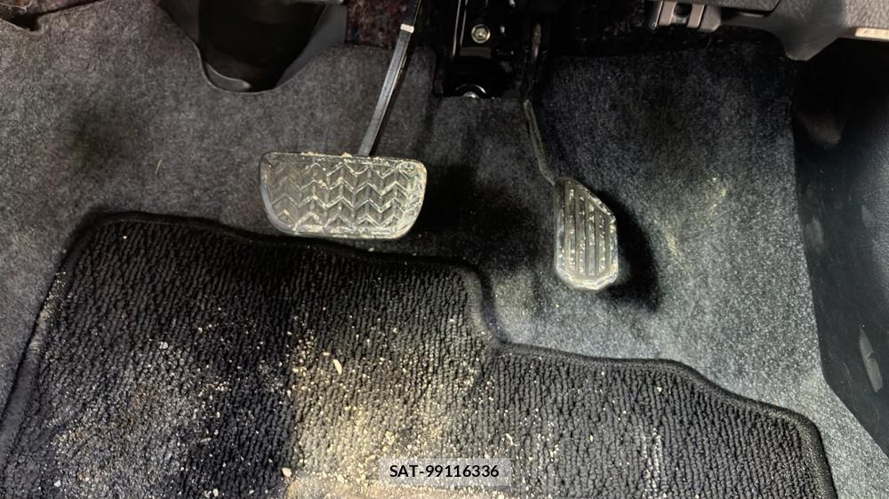 Toyota VITZ 2012 7230132-18