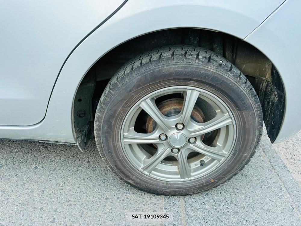 Toyota VITZ 2011 7686698-30