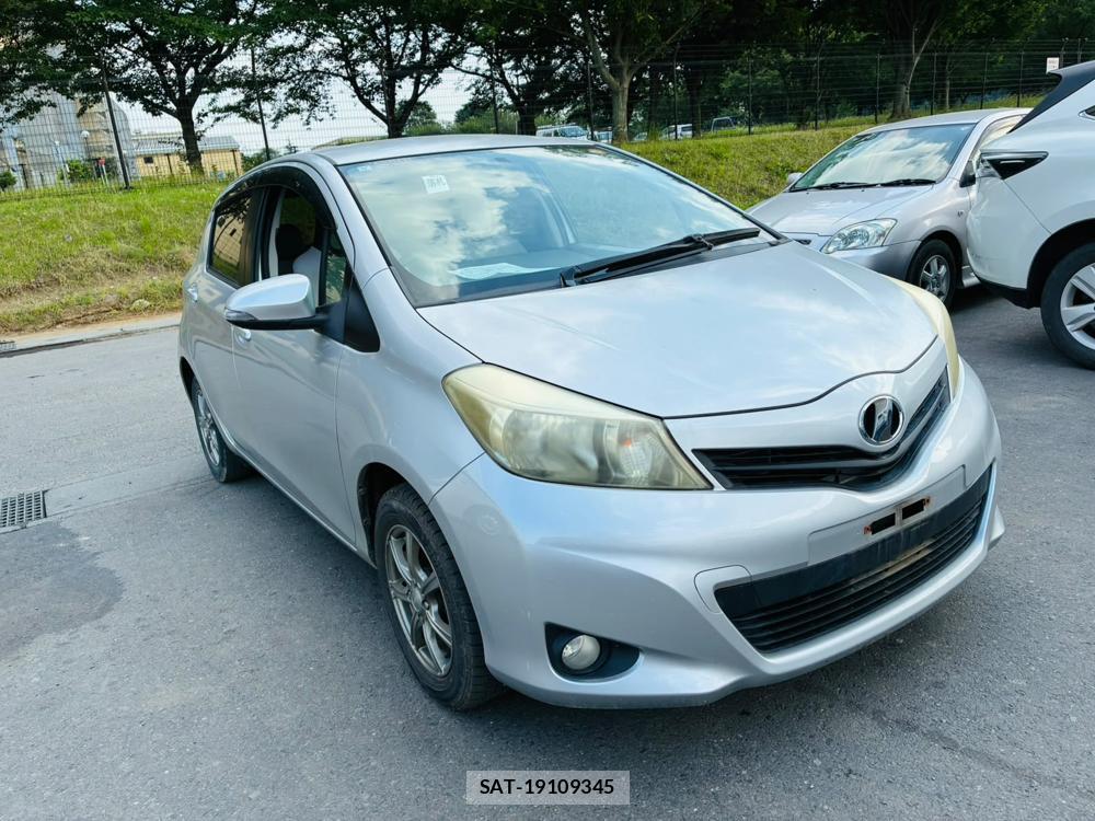 Toyota VITZ 2011 7686698-6