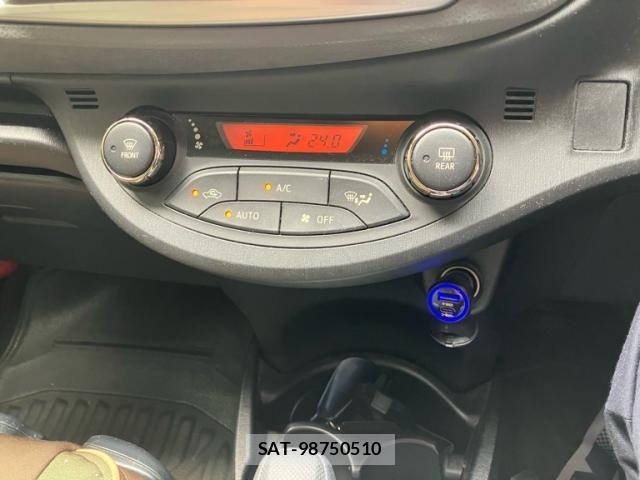 Toyota VITZ 2014-02 7964304-24