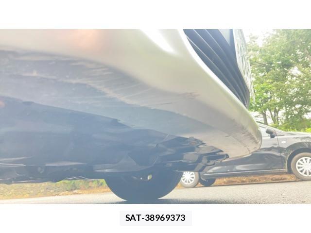 Toyota VITZ 2012-01 7964302-23