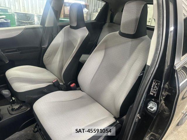 Toyota VITZ 2011-06 7964291-10