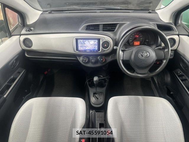 Toyota VITZ 2011-06 7964291-19