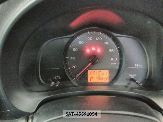 Toyota VITZ 2011-06 7964291-25
