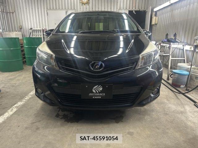 Toyota VITZ 2011-06 7964291-3