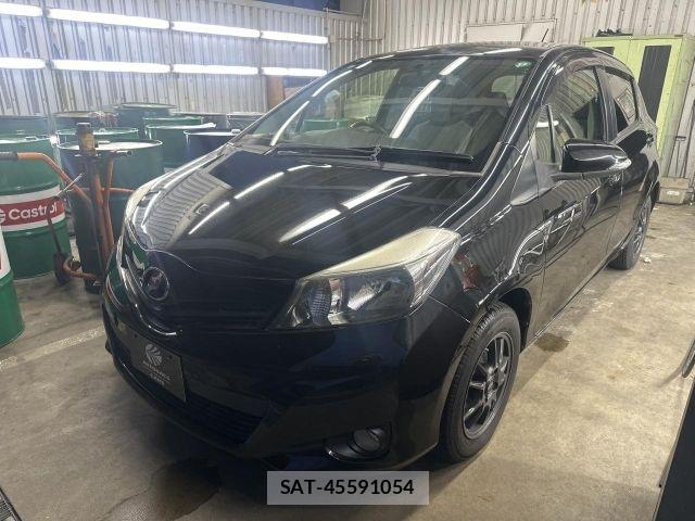 Toyota VITZ 2011-06 7964291-5