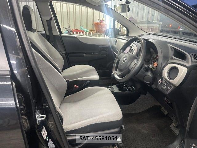 Toyota VITZ 2011-06 7964291-8