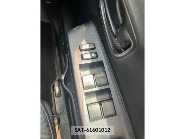 Toyota VITZ 2012-01 7964305-14