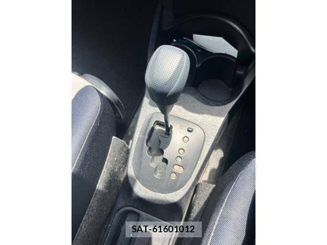Toyota VITZ 2012-01 7964305-16