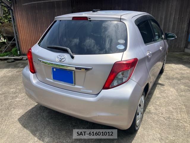 Toyota VITZ 2012-01 7964305-3