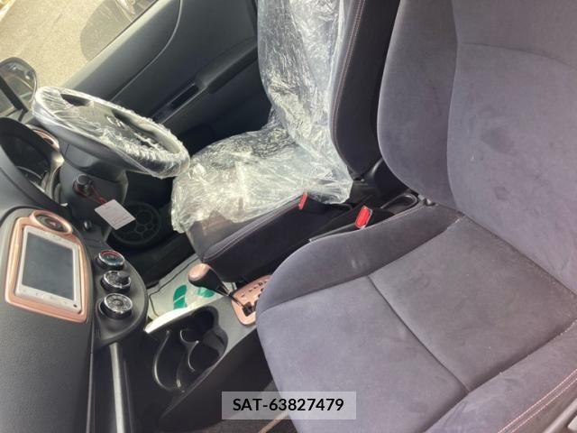 Toyota VITZ 2013-01 7964303-11