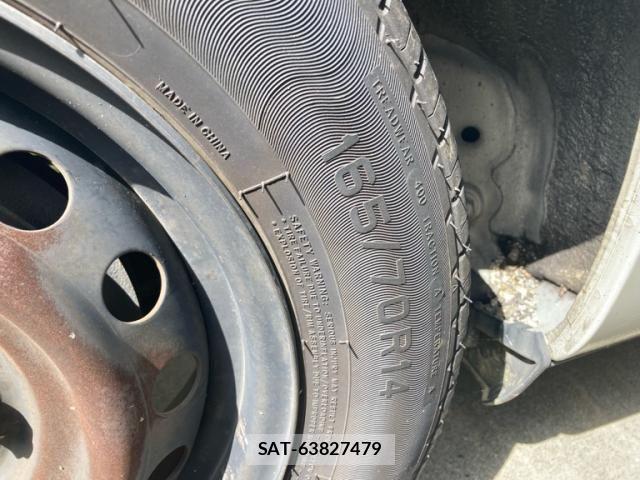 Toyota VITZ 2013-01 7964303-4