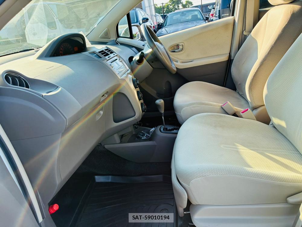 Toyota VITZ 2010-03 7860322-10